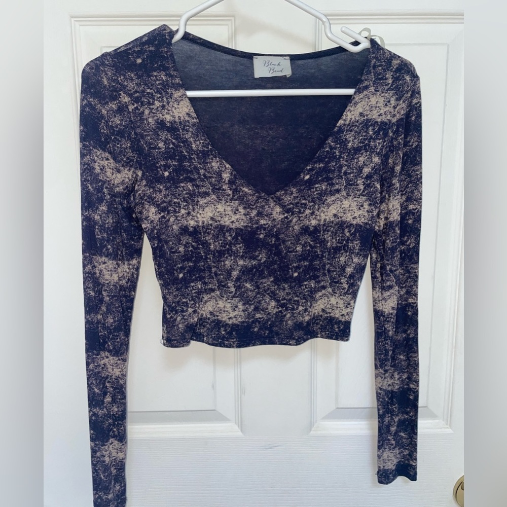 Navy blue v-neck shirt